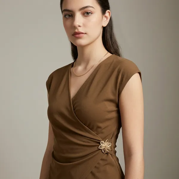 Stretchable_Gold_Accent_Wrap_Top
