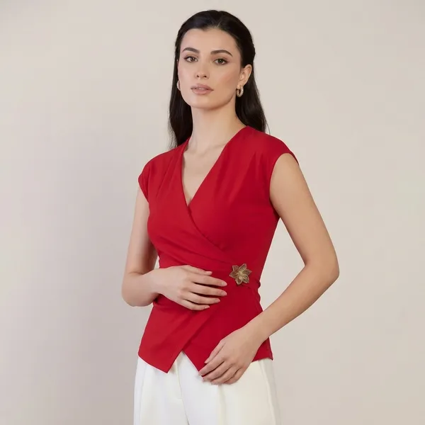 Stretchable_Gold_Accent_Wrap_Top
