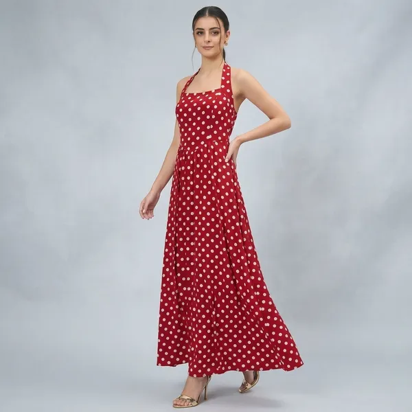 Stretchable_Halter_Neck_Maxi_Dress