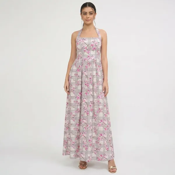 Stretchable_Halter_Neck_Maxi_Dress