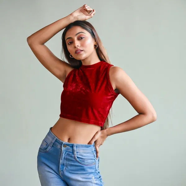 Solid_Cotton_Stretchable_Crop_Top