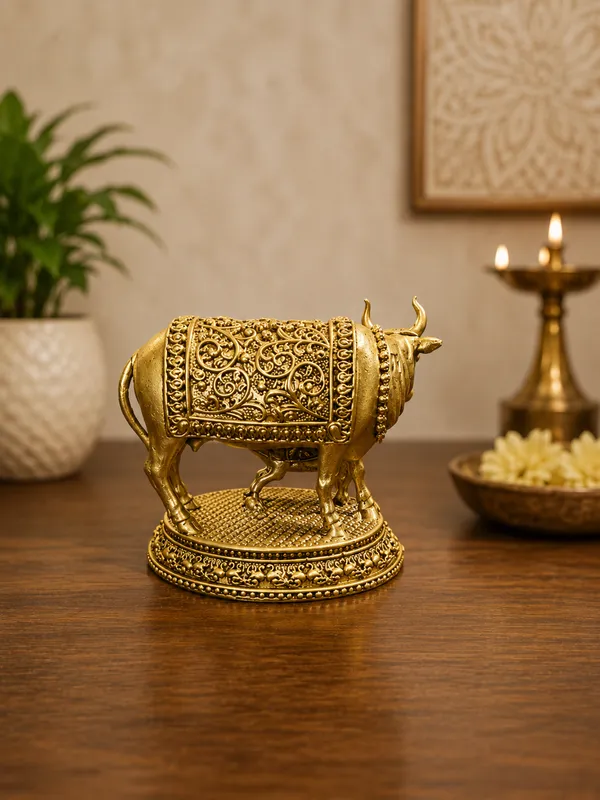 Pure_Brass_Cow_And_Calf_Decorative_Figurine