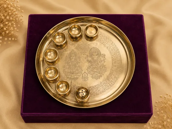Brass_Traditional_Lakshmi_Ganesh_Engraved_Pooja_Thali_Set