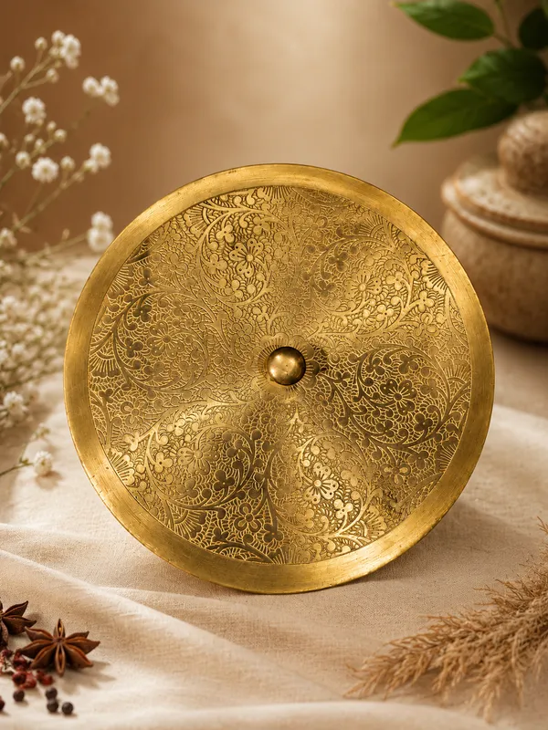 Brass_Traditional_Floral_Paisley_Engraved_Masala_Box_Set