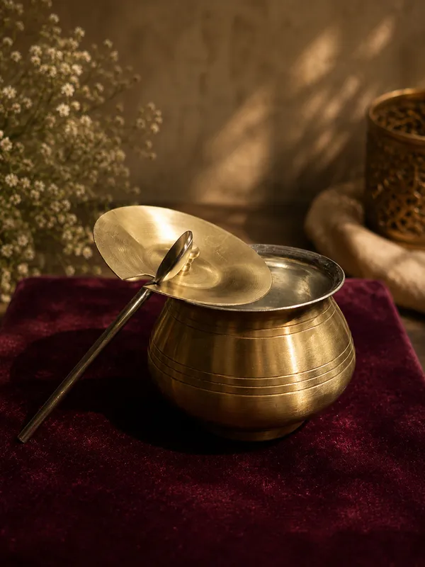 Brass_Traditional_Engraved_Pooja_Vessel_Set