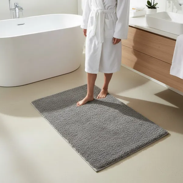 Grey_Microfiber_Absorbent_Bath_Mat_With_Tpr_Backing_40X60_CM