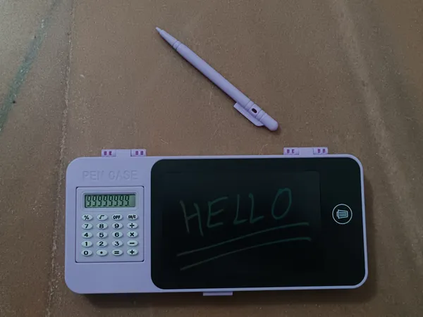 Carry_On_Multifunctional_LCD_Drawing_Pen_Case_with_Calculator