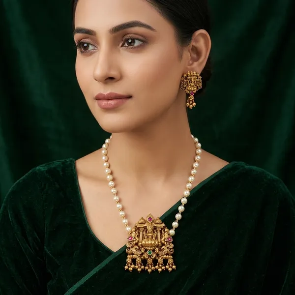 Trending_New_Premium_Quality_Pearl_Choker