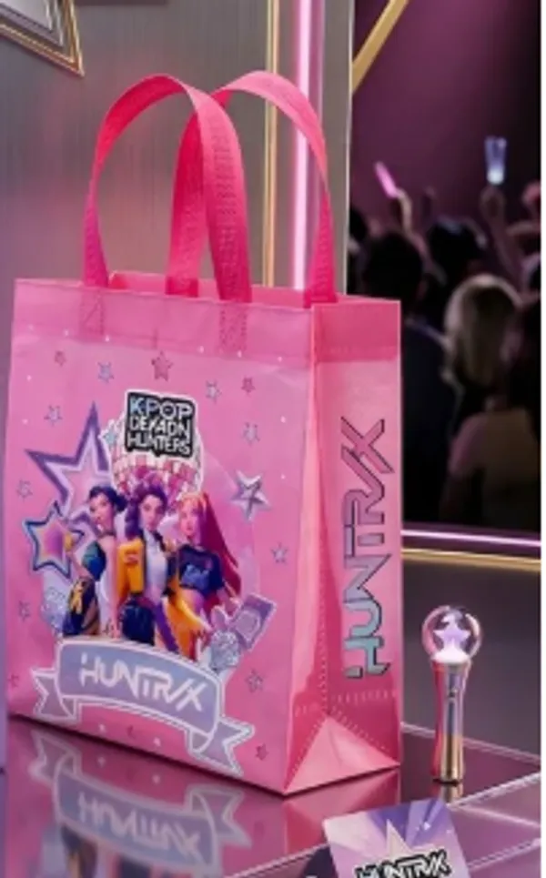 Pink_K-Pop_Theme_Carry_Bag_For_Kids_-_Pack_Of_11