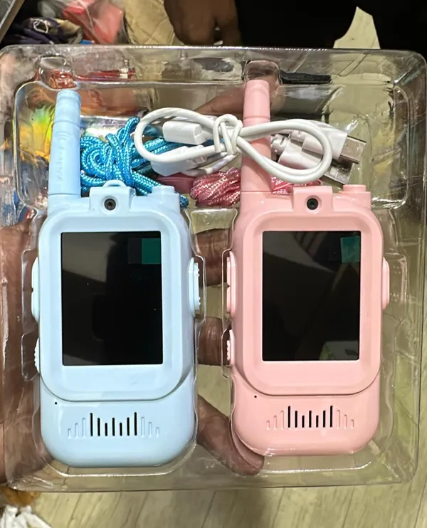 Kids_Rechargeable_Video_Walkie_Talkie_Set_(Blue_&_Pink)_-_Fun_Interactive_Toy_for_Children