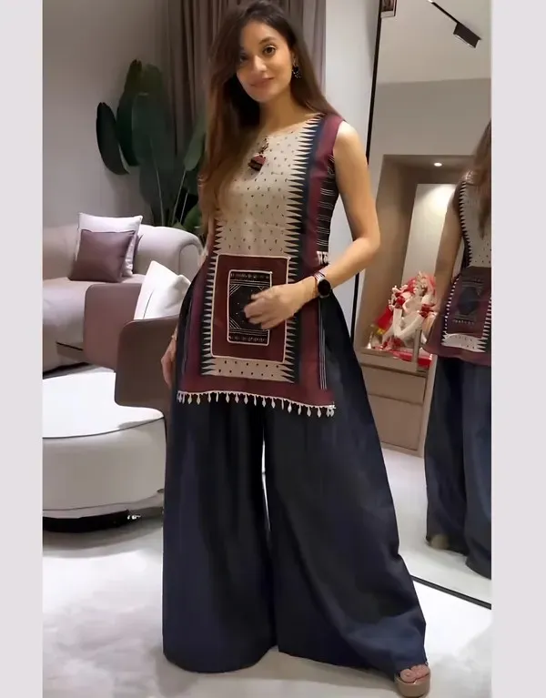 Beige_And_Maroon_Printed_Sleeveless_Kurti_with_Navy_Palazzo