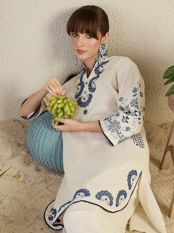 Cream_Cotton_Embroidered_Straight_Kurta_with_Pants_for_Women