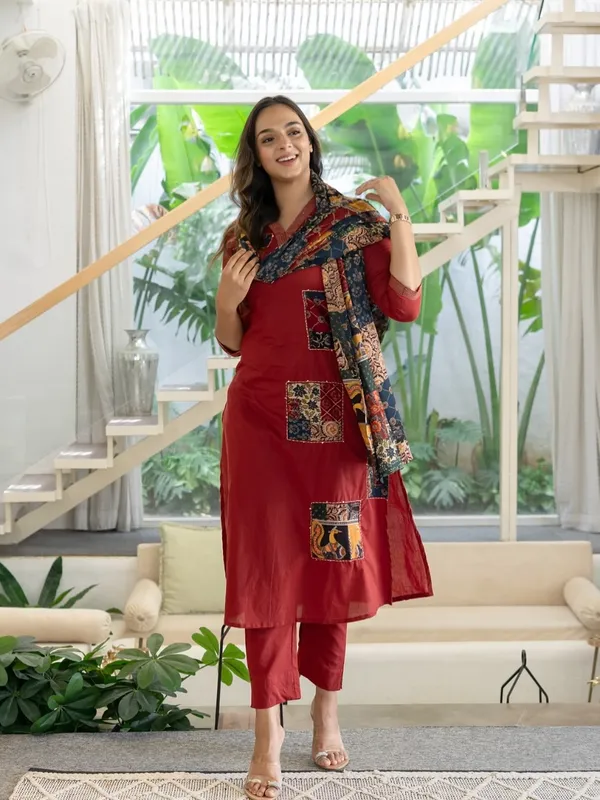 Maroon_Cotton_Straight_Kurta_Set_With_Patchwork_Dupatta_For_Women