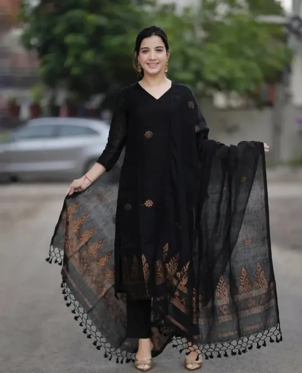 Black_Embroidered_Cotton_Kurta_Set_With_Dupatta_For_Women