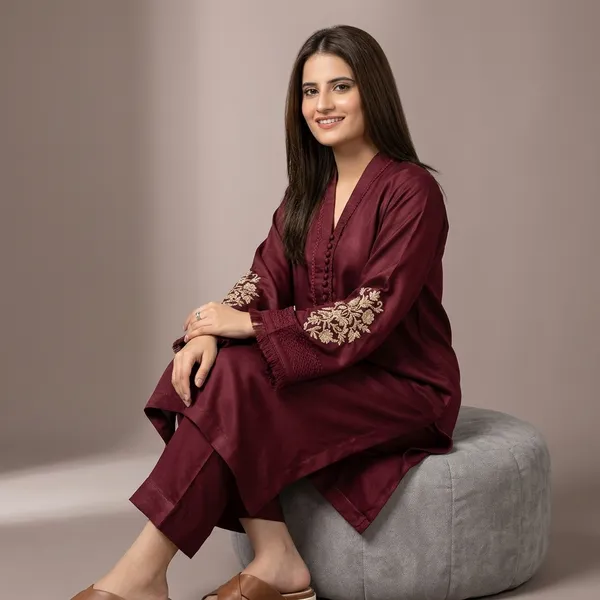 Maroon_Cotton_Embroidered_Kurta_Pajama_Set_For_Women
