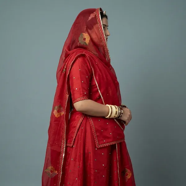 Red_Silk_Traditional_Rajputi_Poshak_For_Women