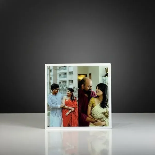 Personalized_Acrylic_Photo_Frame_With_White_Border_1_Unit