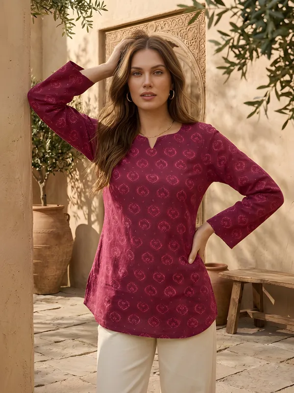 Magenta_Cotton_Geometric_Print_A_Line_Tunic_Top_For_Women