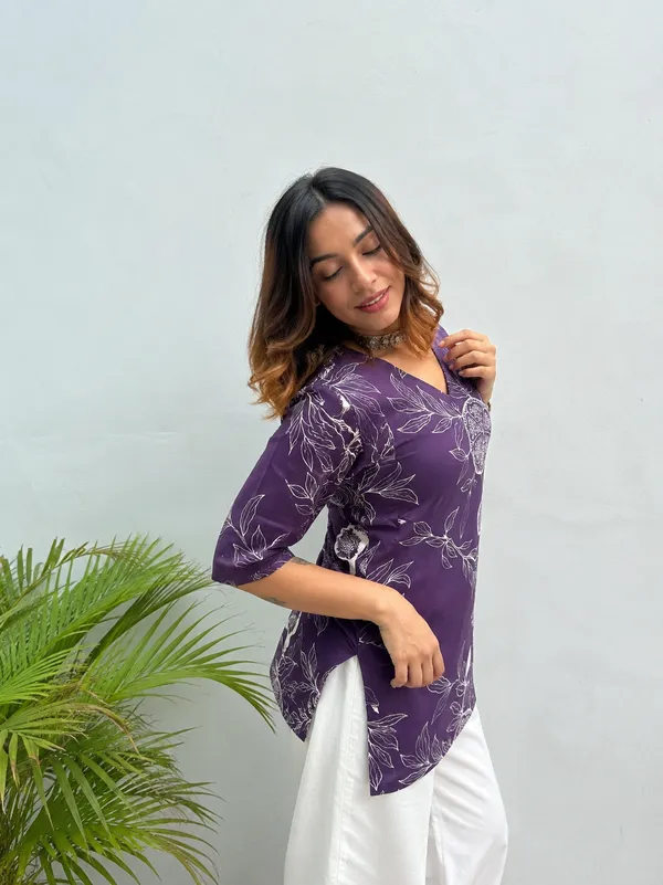 Purple_Cotton_Floral_Print_V_Neck_Tunic_Top_For_Women