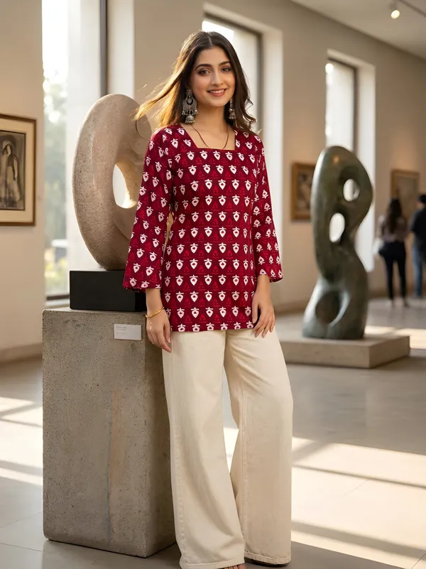 Maroon_Cotton_Geometric_Block_Print_Short_Kurta_For_Women