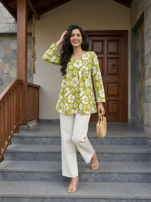 Green_Cotton_A_Line_Floral_Print_Tunic_Top_For_Women