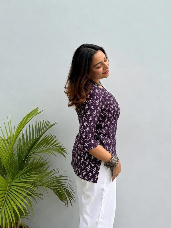Purple_Cotton_Floral_Print_Square_Neck_Tunic_For_Women