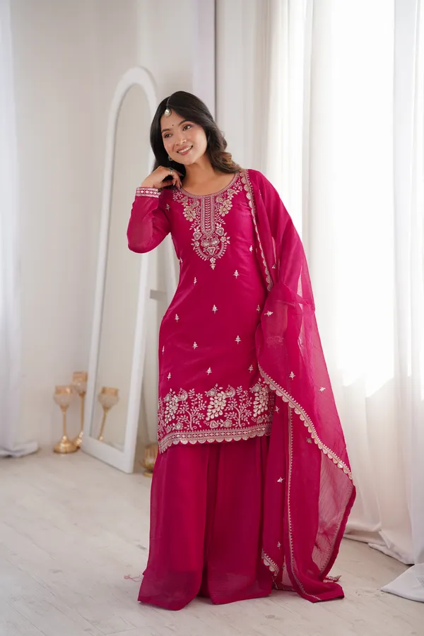 Magenta_Cotton_Blend_Straight_Embroidered_Kurta_Set_For_Women