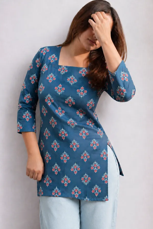 Blue_Cotton_Straight_Geometric_Floral_Print_Kurta_For_Women