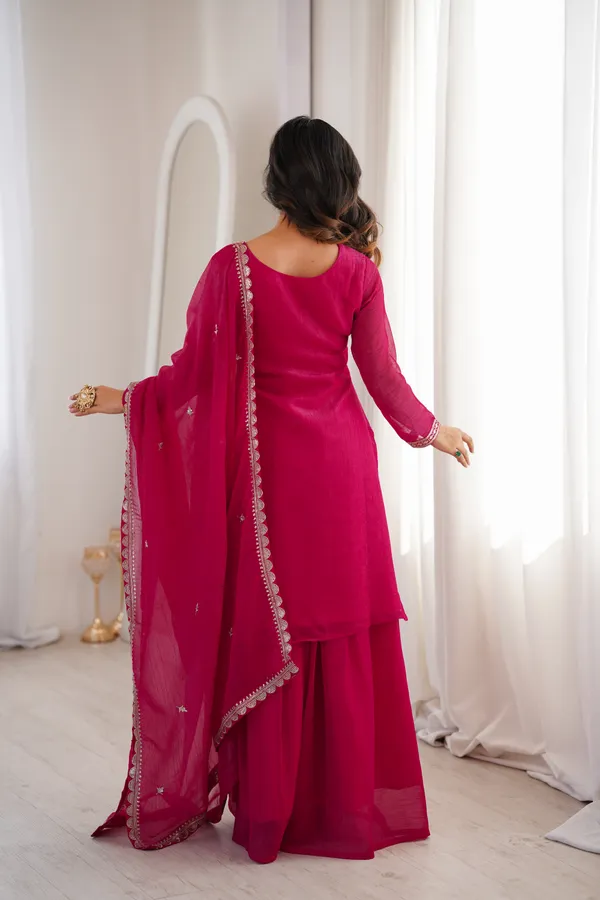 Magenta_Cotton_Blend_Straight_Embroidered_Kurta_Set_For_Women
