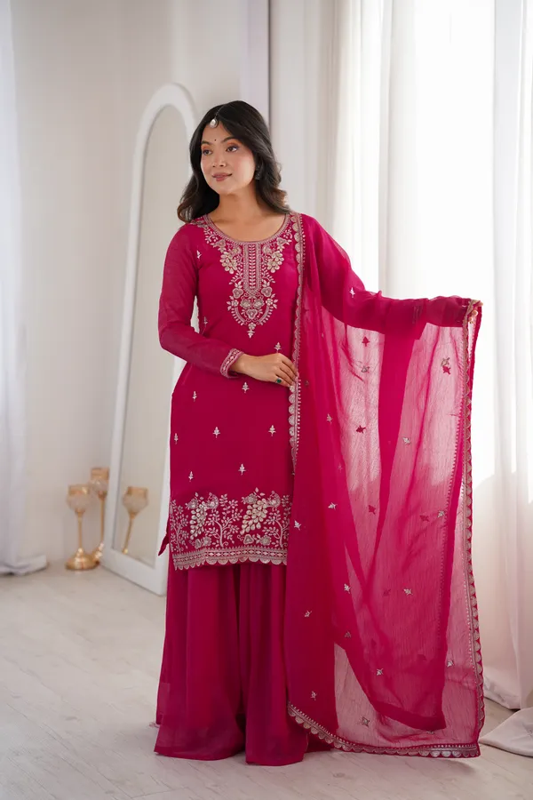 Magenta_Cotton_Blend_Straight_Embroidered_Kurta_Set_For_Women