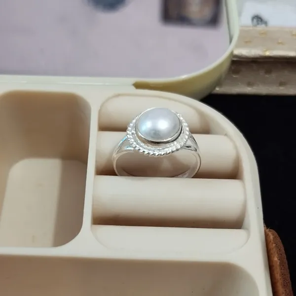 Silver_Pearl_Ring_For_Women