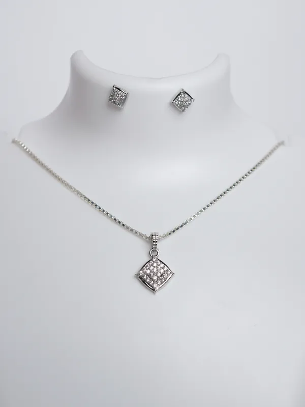 925_Sterling_Silver_Diamond_Shape_Pendant_And_Earrings_Set_For_Women