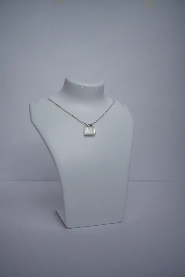 Silver_Locket_(Tabij)_For_Men_&_Women