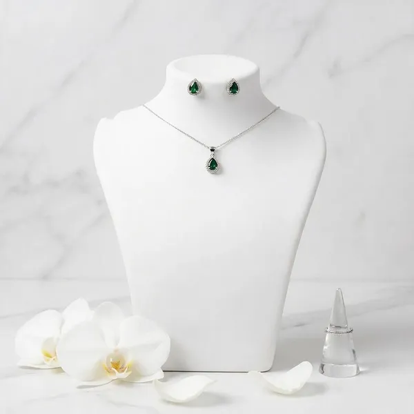 925_Sterling_Silver_Green_Stone_Pendant_&_Earrings_Set_For_Women