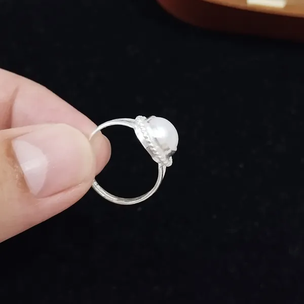 Silver_Pearl_Ring_For_Women