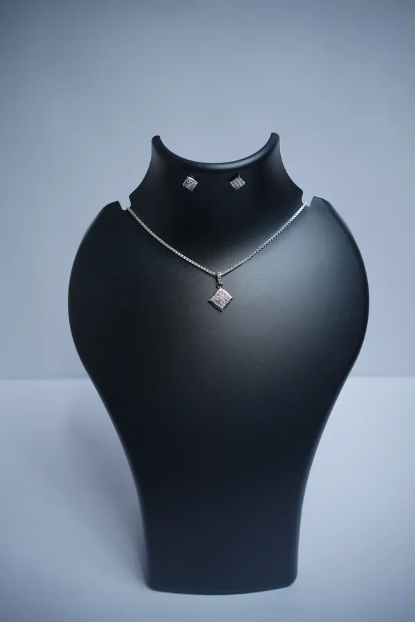 925_Sterling_Silver_Diamond_Shape_Pendant_And_Earrings_Set_For_Women