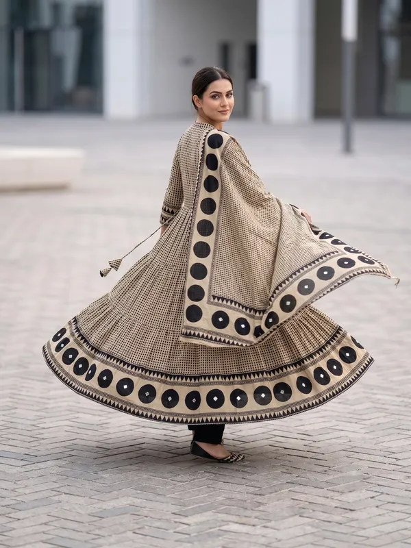 Beige_Cotton_Printed_Anarkali_Kurta_Set_With_Dupatta_For_Women