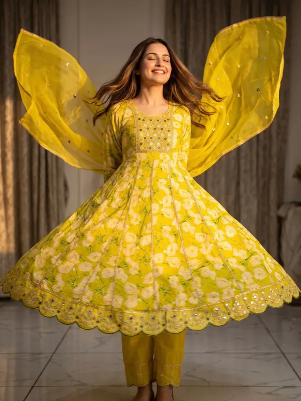 Yellow_Cotton_Printed_Anarkali_Kurta_Set_With_Dupatta_For_Women