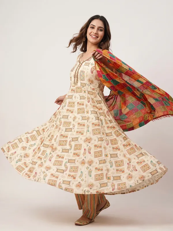Cream_Cotton_Jaipuri_Print_Anarkali_Kurta_Set_With_Dupatta_For_Women