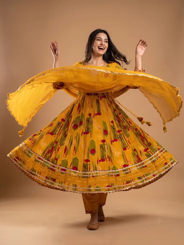 Yellow_Cotton_Printed_Anarkali_Kurta_Set_With_Dupatta_For_Women