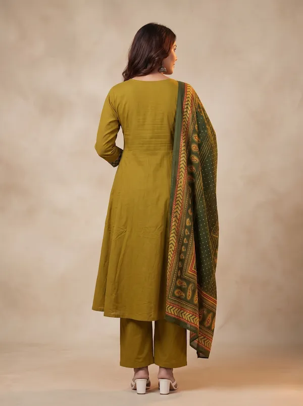 Olive_Cotton_Printed_Anarkali_Kurta_Set_With_Dupatta_For_Women