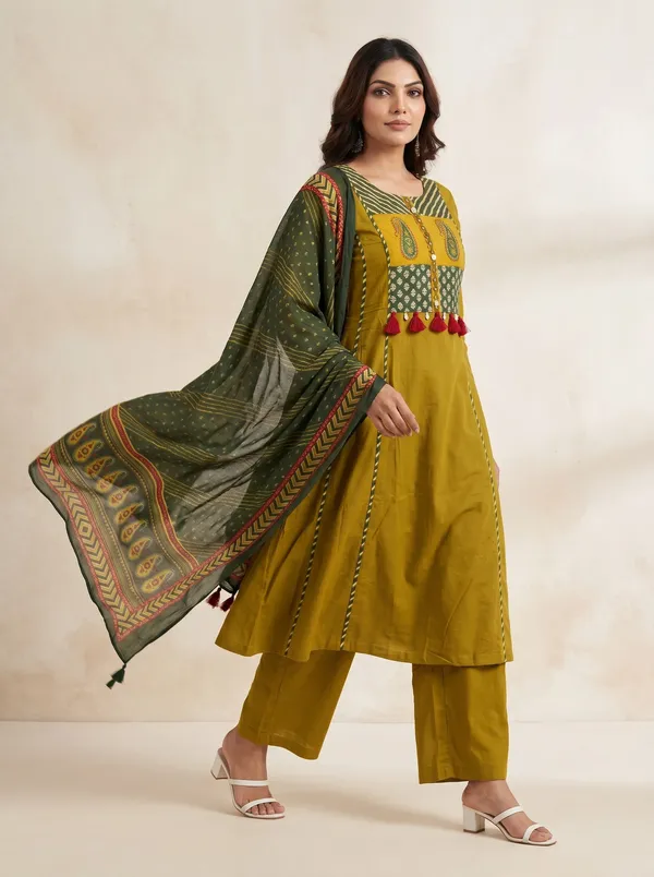 Olive_Cotton_Printed_Anarkali_Kurta_Set_With_Dupatta_For_Women