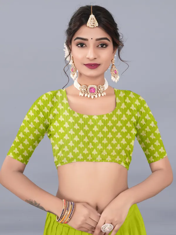 Rani_Dola_Silk_Saree_With_Unstitched_Blouse_For_Women