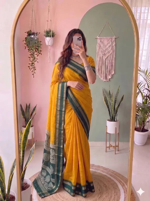 Mustard_Yellow_Cotton_Checks_Saree_With_Unstitched_Blouse_For_Women