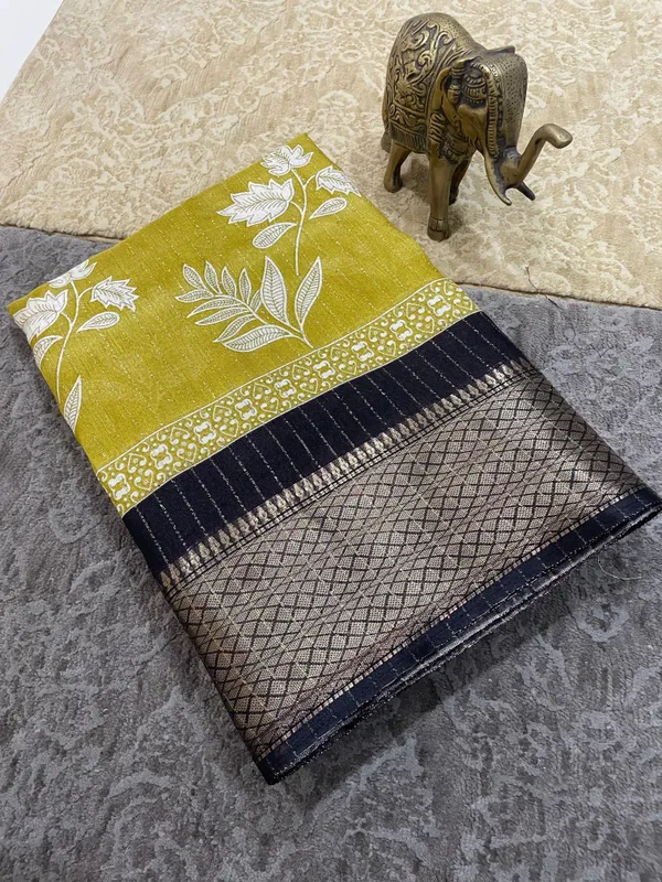 Yellow_Dola_Silk_Saree_With_Unstitched_Blouse_For_Women