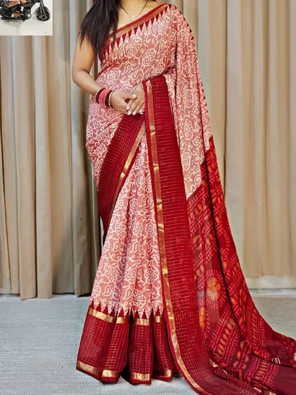 Peach_Cotton_Chex_Saree_With_Unstitched_Blouse_For_Women