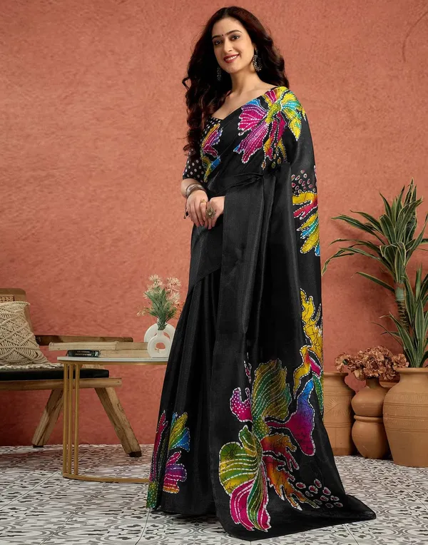 Black_Japan_Satin_Saree_With_Unstitched_Blouse_For_Women