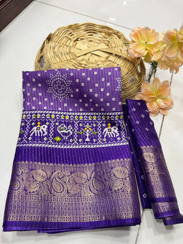 Lovender_Dola_Silk_Saree_With_Unstitched_Blouse_For_Women