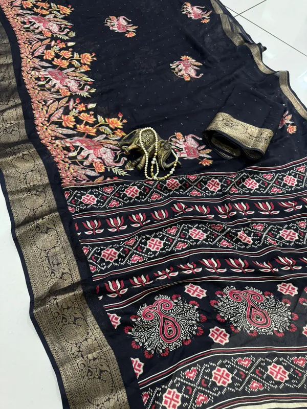 Black_Georgette_Foil_Saree_With_Unstitched_Blouse_For_Women