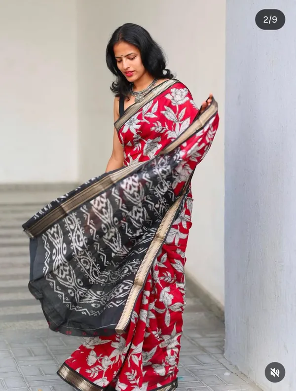 Elegant_Floral_Printed_Malmal_Gunja_Cotton_Saree_for_Women
